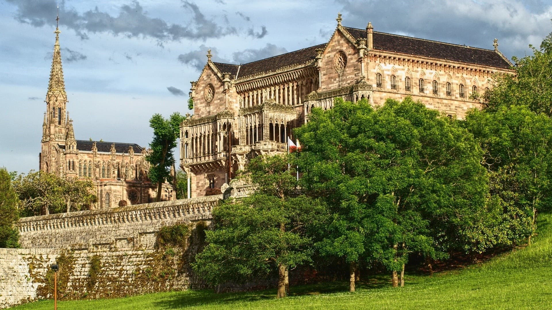 Дворец Sobrellano, Кантабрия, Испания
